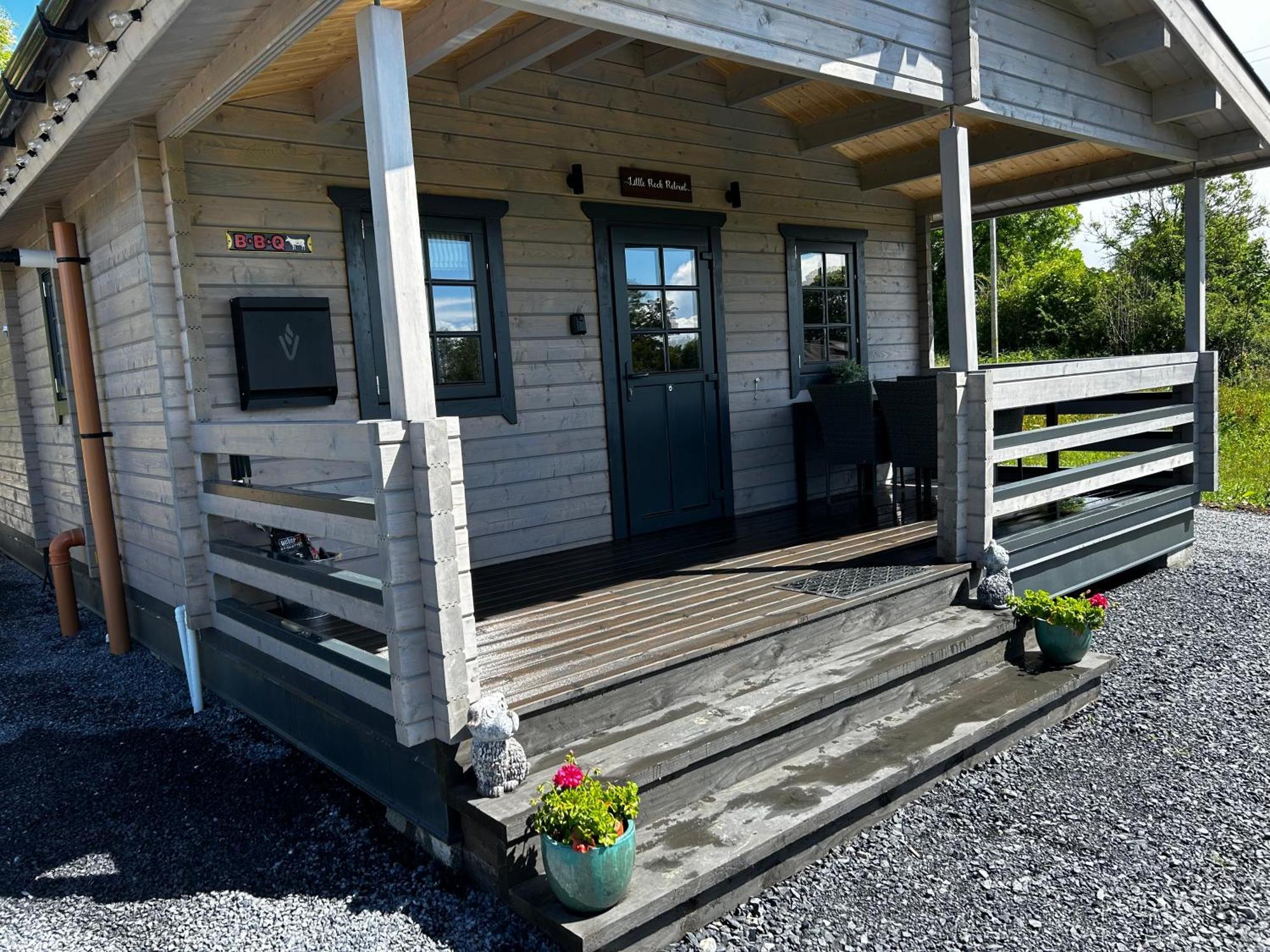 Little Rock Retreat Log Cabin With Hot Tub Castletown Gheoghegan Exteriör bild